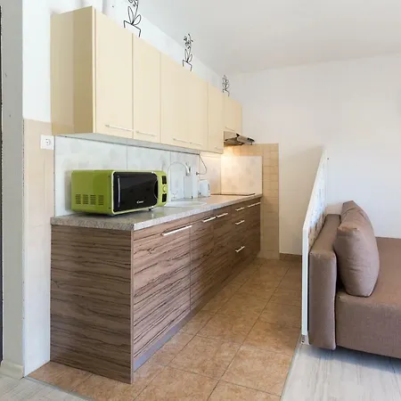 Apartments&rooms Laganini 3*