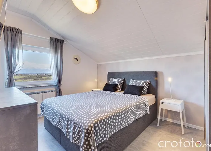 게스트하우스 & Laganini 3*